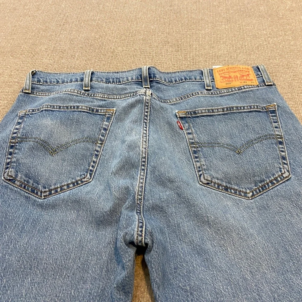 Levis 505 Regular Fit Jeans Mens 40x30 Medium Wash Blue Straight Leg 00505-2100